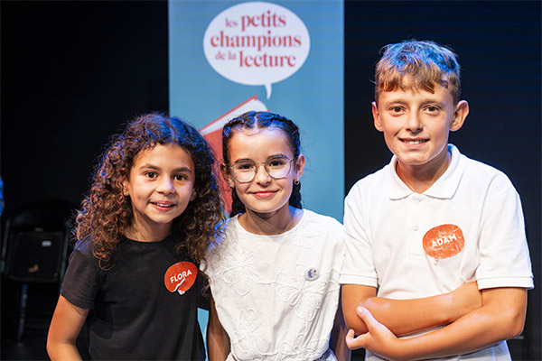 Les 3 lauréats de gauche à droite : Flora (3e place), Yaëlle (Lauréate) et Adam (2e place)