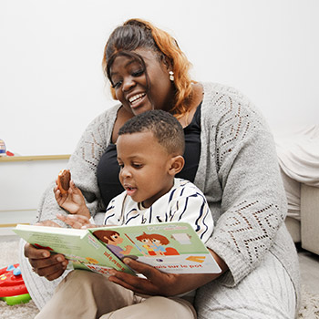 femmes enfant livre